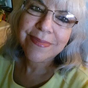 Meet your Posher, Connie